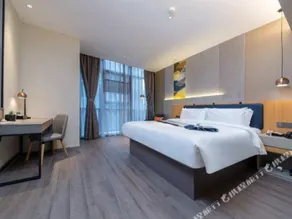 Home Inn Selected Shenzhen Airport - Image 2
