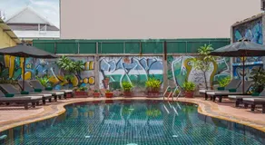 Side Walk Hotel - Image 2
