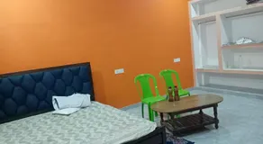 Om Mansion - Image 2
