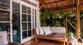 Serenity Luxurious Beachfront Villa & Spa with private Infinity Pool, 8 Guests - Image 4