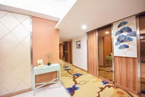 Oriental Shipu Business Hotel - Image 5