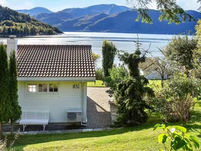 Family Oasis with Lake View-By Traum - Image 1