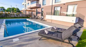 Luxury apartment Porto with sea view and swimming pool - Image 2