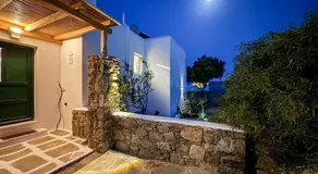 The Mykonos House - Newly Renovated Villa Near Town - Image 2