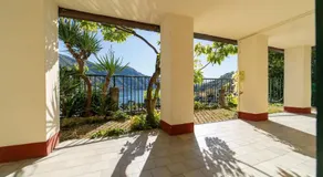 Lakefront apartment with breathtaking views - Image 5