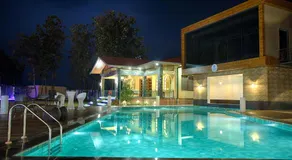 Four Vedas Hotel & Resort - Image 3