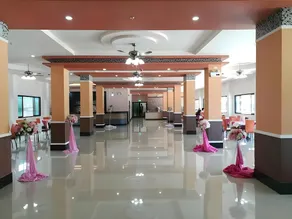 Sakura Budget Hotel - Image 2