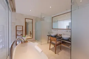Luxury 1 BR Junior Suite Ocean View #Z43 - Image 2