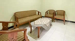 Hotel Permai Syariah RedPartner Sananwetan Blitar - Image 5
