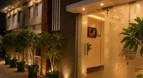 Hotel Pleasant Taj Agra -Budget Family AC Rooms - Image 3