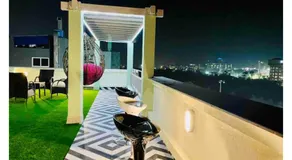 BluO Lake View Studio - NewTown - Terrace Garden, Gym - Image 2