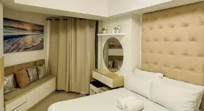 22nd-Floor Spacious Studio with Sunrise & Pool Views, Hi-Speed WiFi & Working Space, Netflix, Disney, Kitchen, Wide Balcony - Image 2