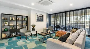 Qube Broadbeach Ocean View Apartments - Image 4