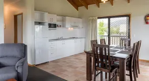 Black Bream Point Cottages - Image 2