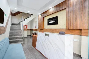 Super Townhouse Krishna Nagar Metro Station - Image 4