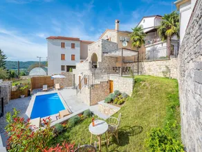 Holiday Home Pazin with Scenic Pool - Image 3