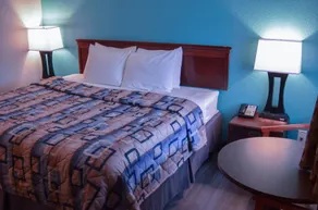 Relax Inn Bradford - Image 4
