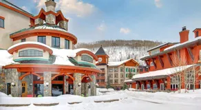 Terrific central location for ski resort access with private hot tub & fireplace - Image 4