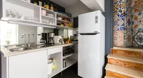 LOC HOSPITALITY Urban Den - Image 5