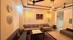 Yoga Wifi Travel Home Stay - Image 2