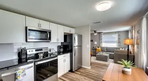 Newly renovated Bradenton bungalow - Image 3