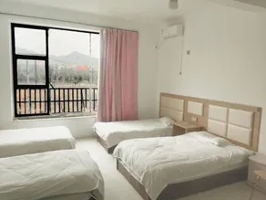Dilin Hotel - Image 2