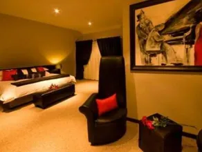 Lavender Hill Country Estate and Wedding Venue - Image 4