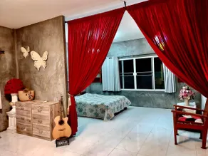 Red Lamp House - Image 2
