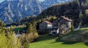 Alpine base near Hallstatt - Image 3