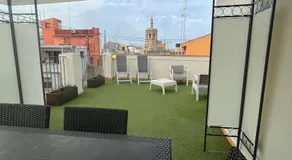 Valentia Apartments - Mercado Central - Image 5