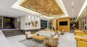 Melanippe Relaxing Hotel - Image 4
