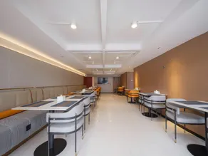 Borrman Hotel Guangzhou Hanxi Changlong Wanbo Dashi Metro Station - Image 4