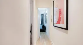 Soho View Urban Apartment - Image 2