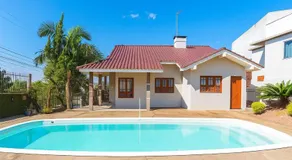 Casa com Piscina Gigante, Lareira e Churrasqueira - Image 4