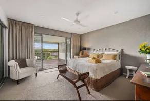 Luxury Escape - Entire Home - Image 2