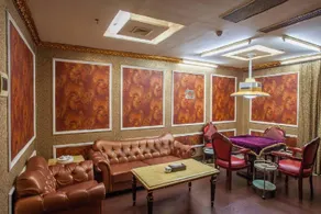 Happy Hotel - Image 4