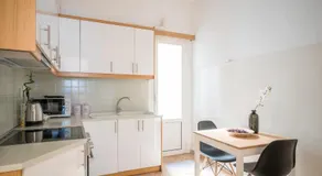 Modern design apartment near Acropolis - Image 3