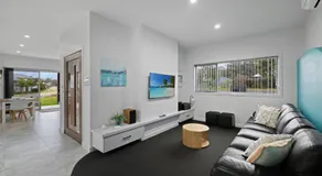 Secret Sanctuary On Seagrass Luxury Coastal Retreat in Jervis Bay - Image 2