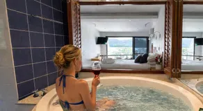 BlueWater Penthouse Guesthouse - Image 4