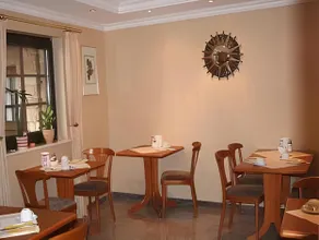 Hotel Wadegotia - Image 2