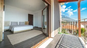 Enchanted Bay House - Image 3