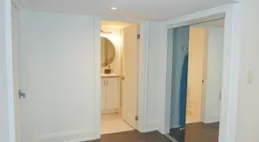 Bright 2 Bed Basement Near Square One Mall Family Friendly Stay - Image 4