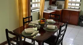 Carapes Inn - Image 3