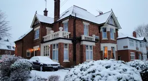 Fairlawns Guest House - Image 2