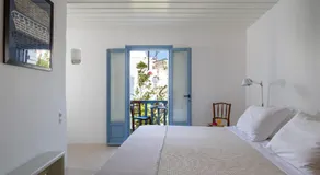 Mezzo Lovero Suites Kimolos - Image 2