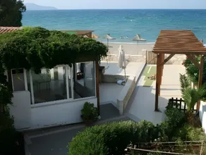 Minoica Beach Apartments - Image 2
