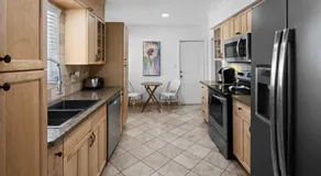 Royal Modern -Stylish Home with Casita and Grille - Image 4