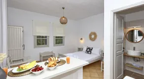 Skopelos Panos Studios - Image 3