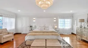 Stunning Rose Bowl Mansion 5 Minutes Walk! - Image 2