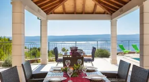 Beachfront Apartments Lara - Image 4